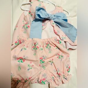 Beautiful the Beaufort Bonnet Company BIG BOW set! Size 18M. Perfect condition.